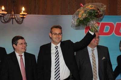 Sven Behrens . Alter und neuer CDU Kreisvorsitzender, Links Bezirksvorsitzender Reinhard Hegewald und rechts MdB Heiko Schmelzle Sven Behrens . Alter und neuer CDU Kreisvorsitzender, Links Bezirksvorsitzender Reinhard Hegewald und rechts MdB Heiko Schmelzle